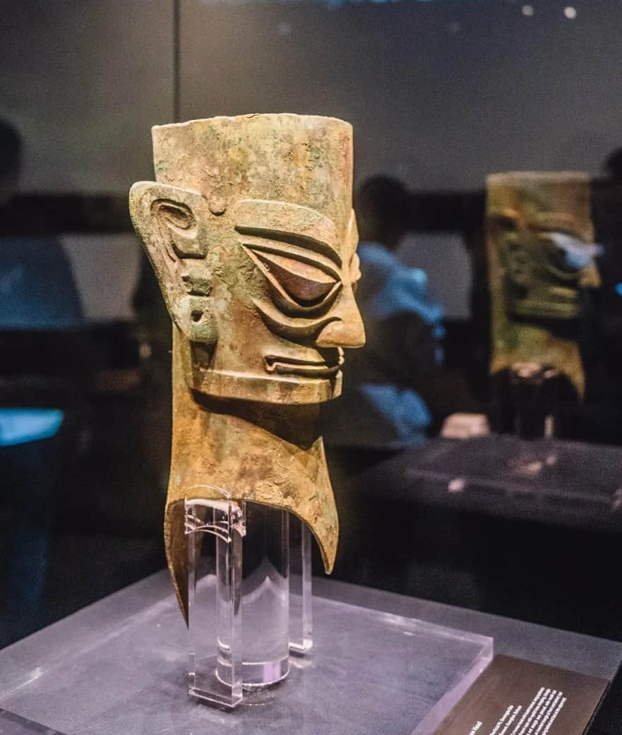 Sanxingdui-style bronze mask at Chengdu Museum