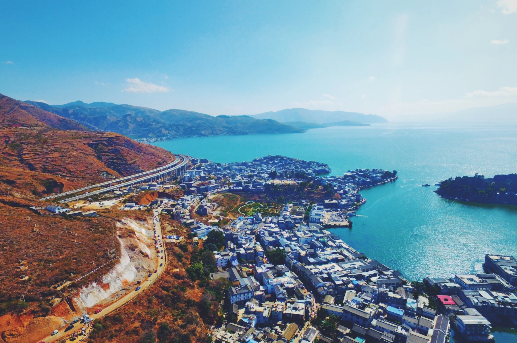 Erhai East Shore