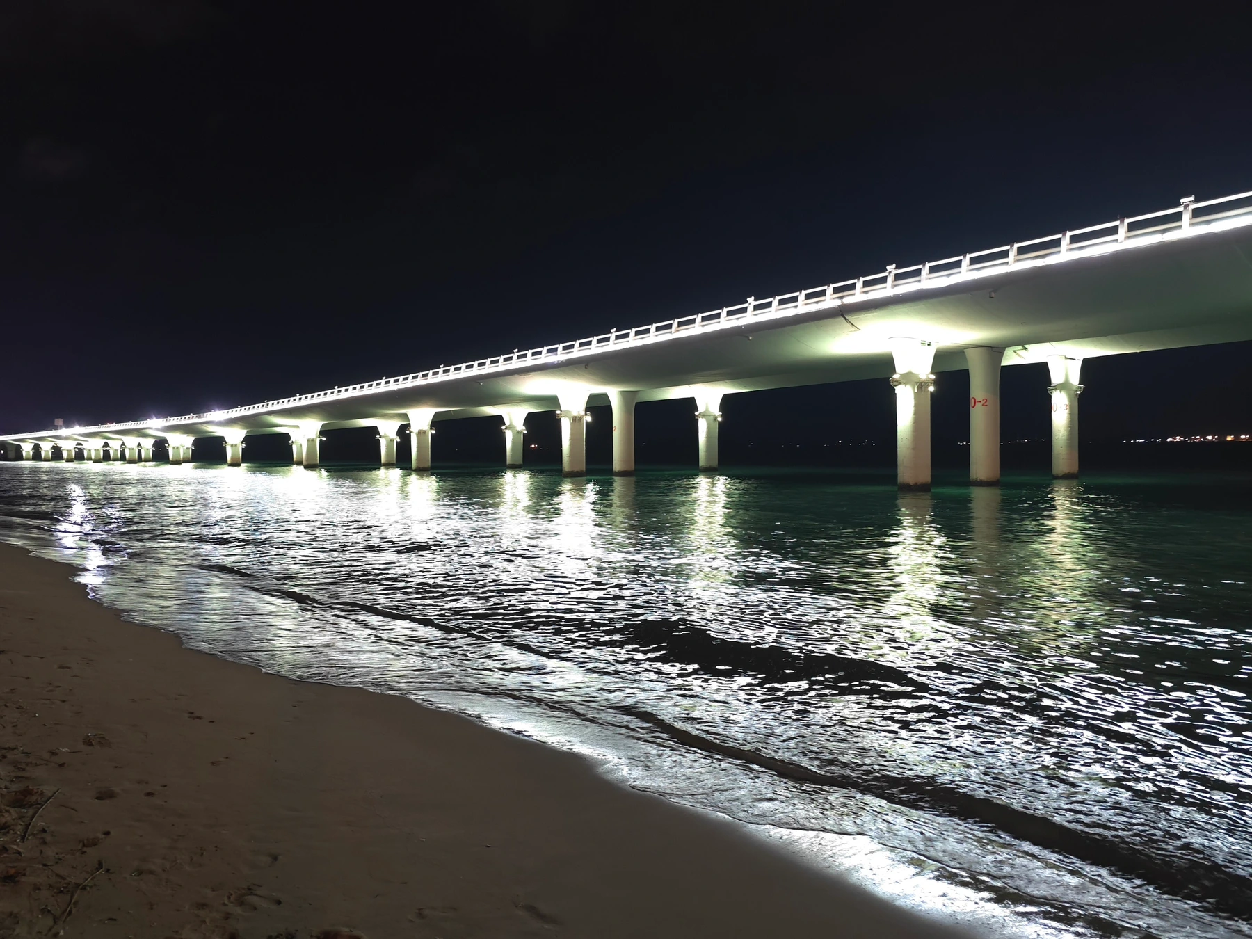 Yanwu Bridge illuminated after dark
