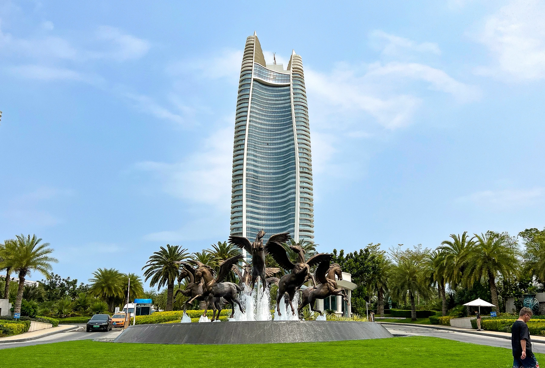 Atlantis Sanya hotel towers and entrance landscape