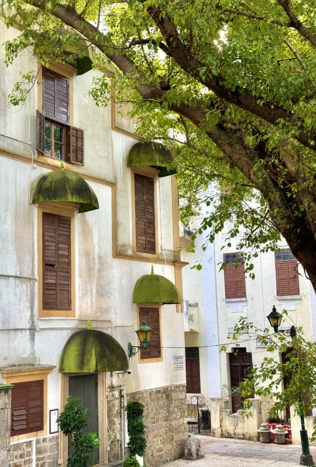 Lilau Square