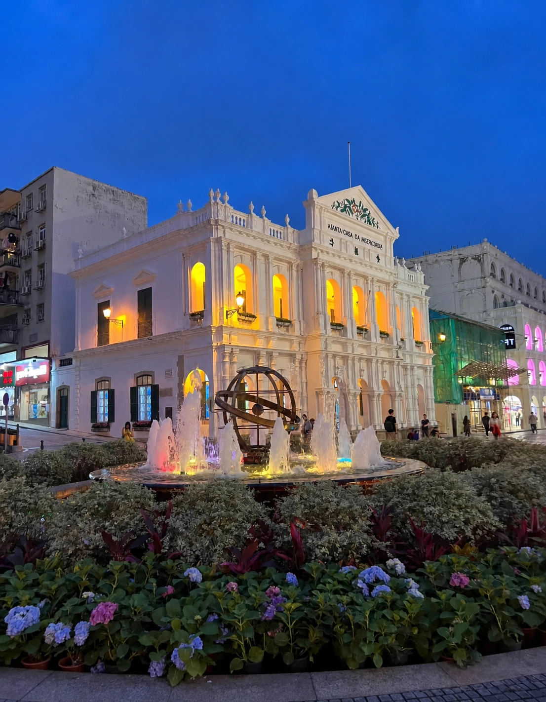 Senado Square