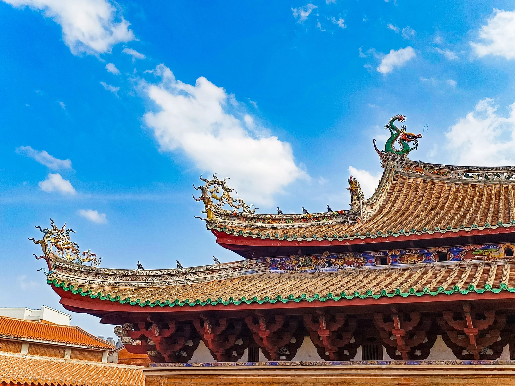 Detailed roof and stonework at Quanzhou Tianhou Temple