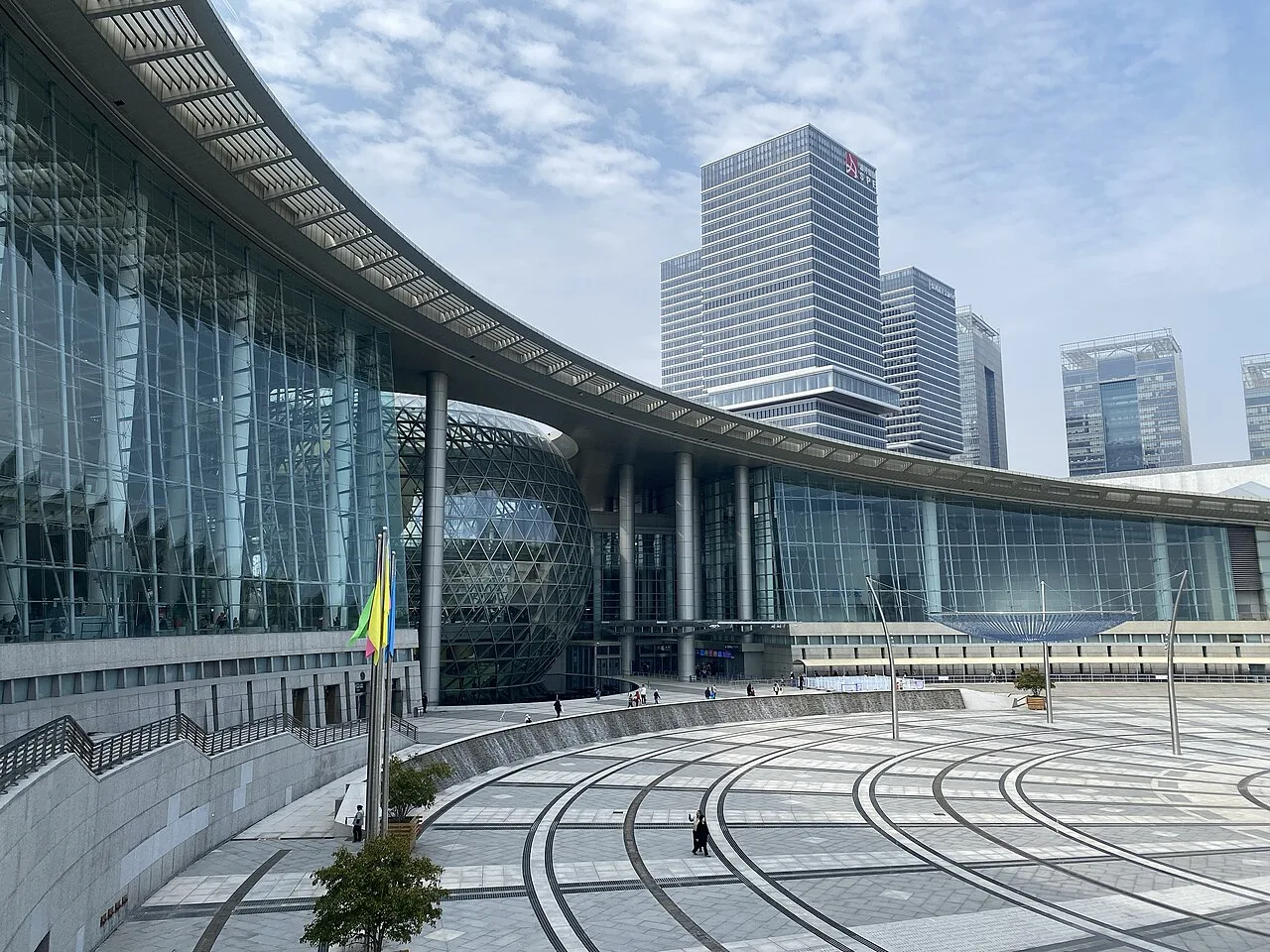 Curved glass exterior of Shanghai Science and Technology Museum