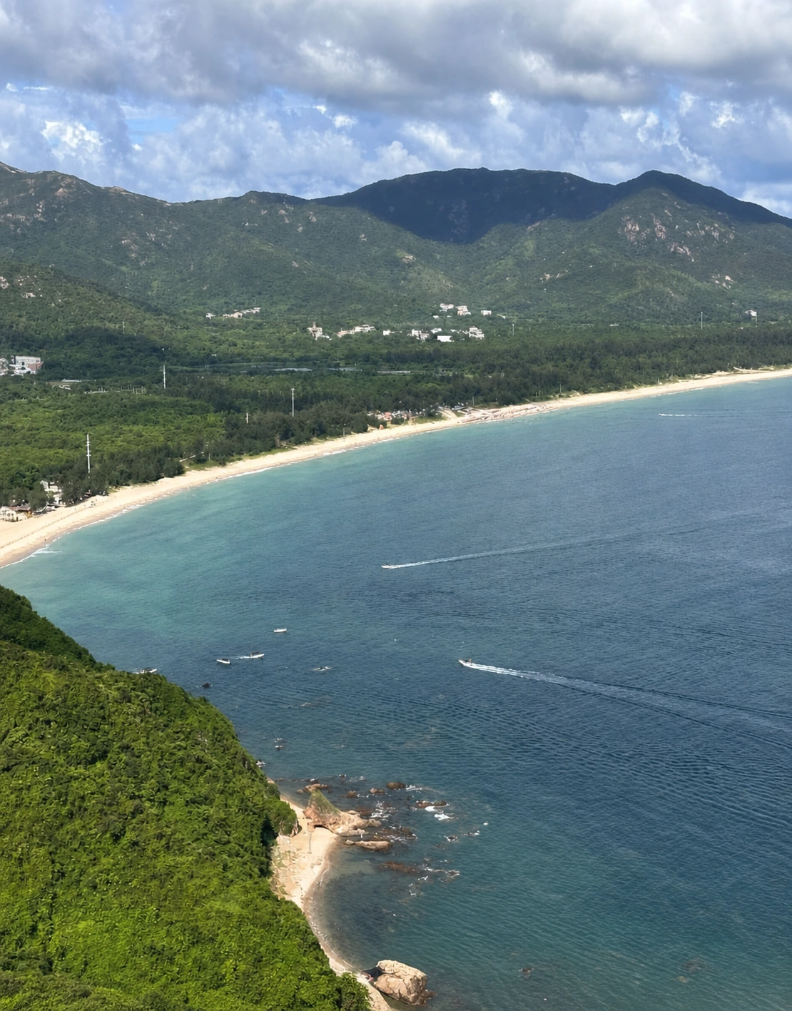 Panoramic view of the bay from Shenzhen Astronomical Observatory