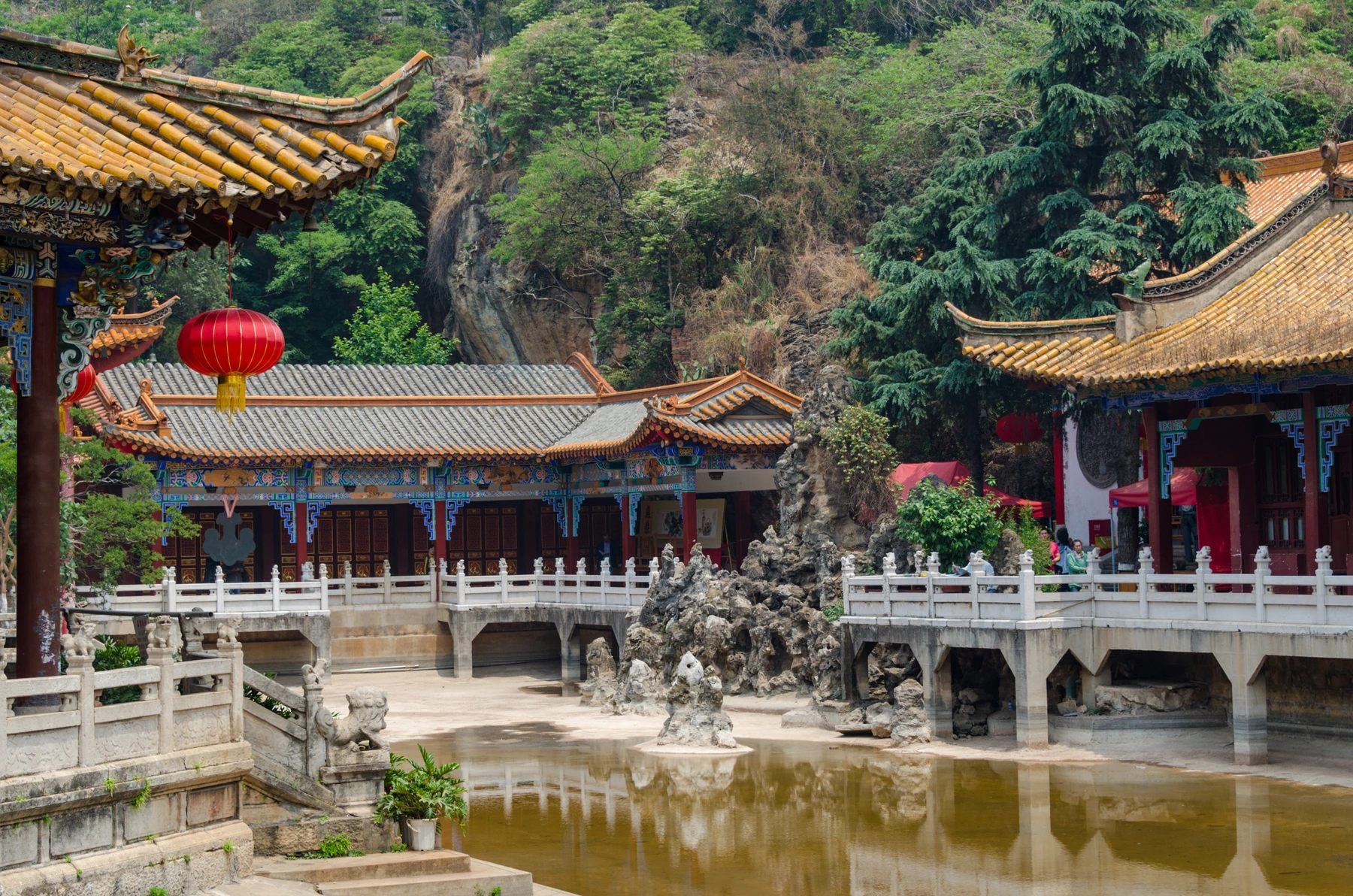 Yuantong Temple