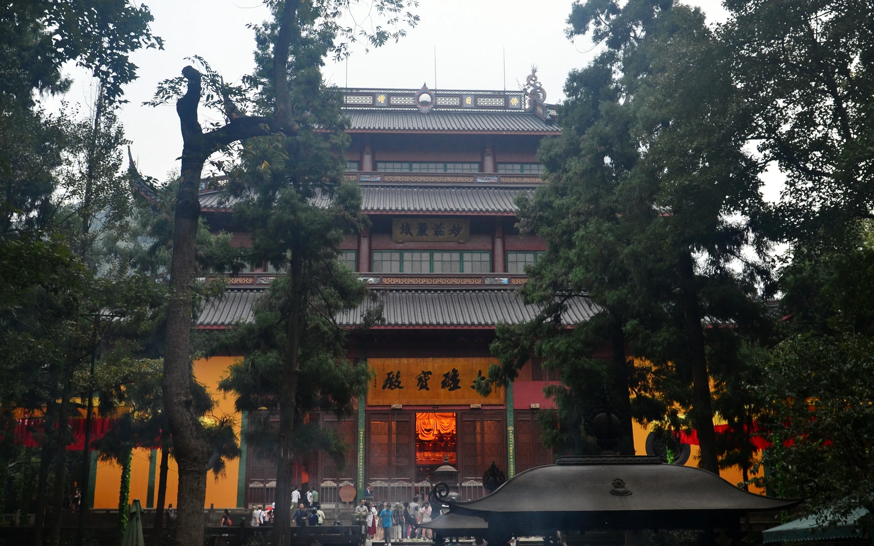 Lingyin Temple and Feilai Peak