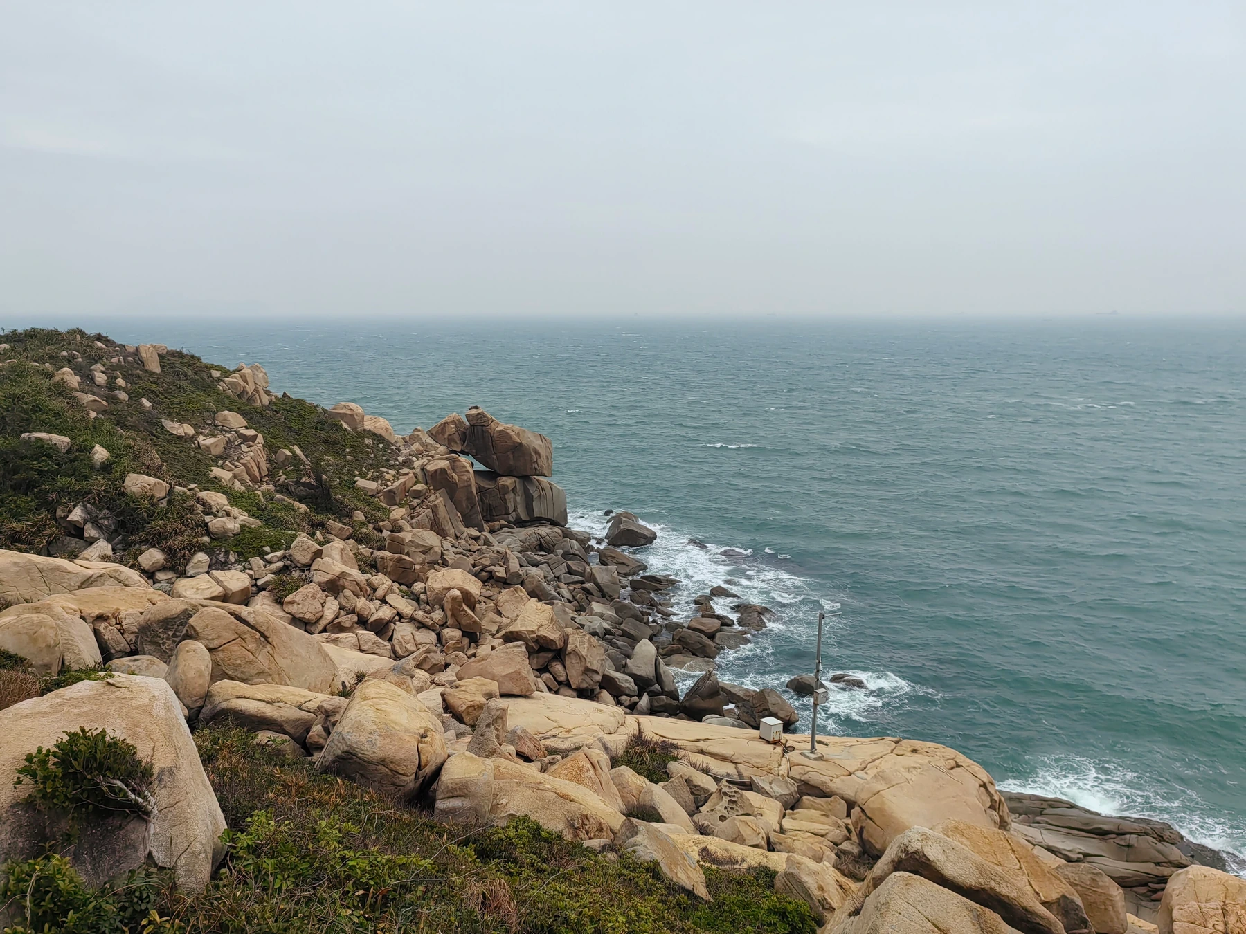 Rocky coast and open sea on Dong'ao Island
