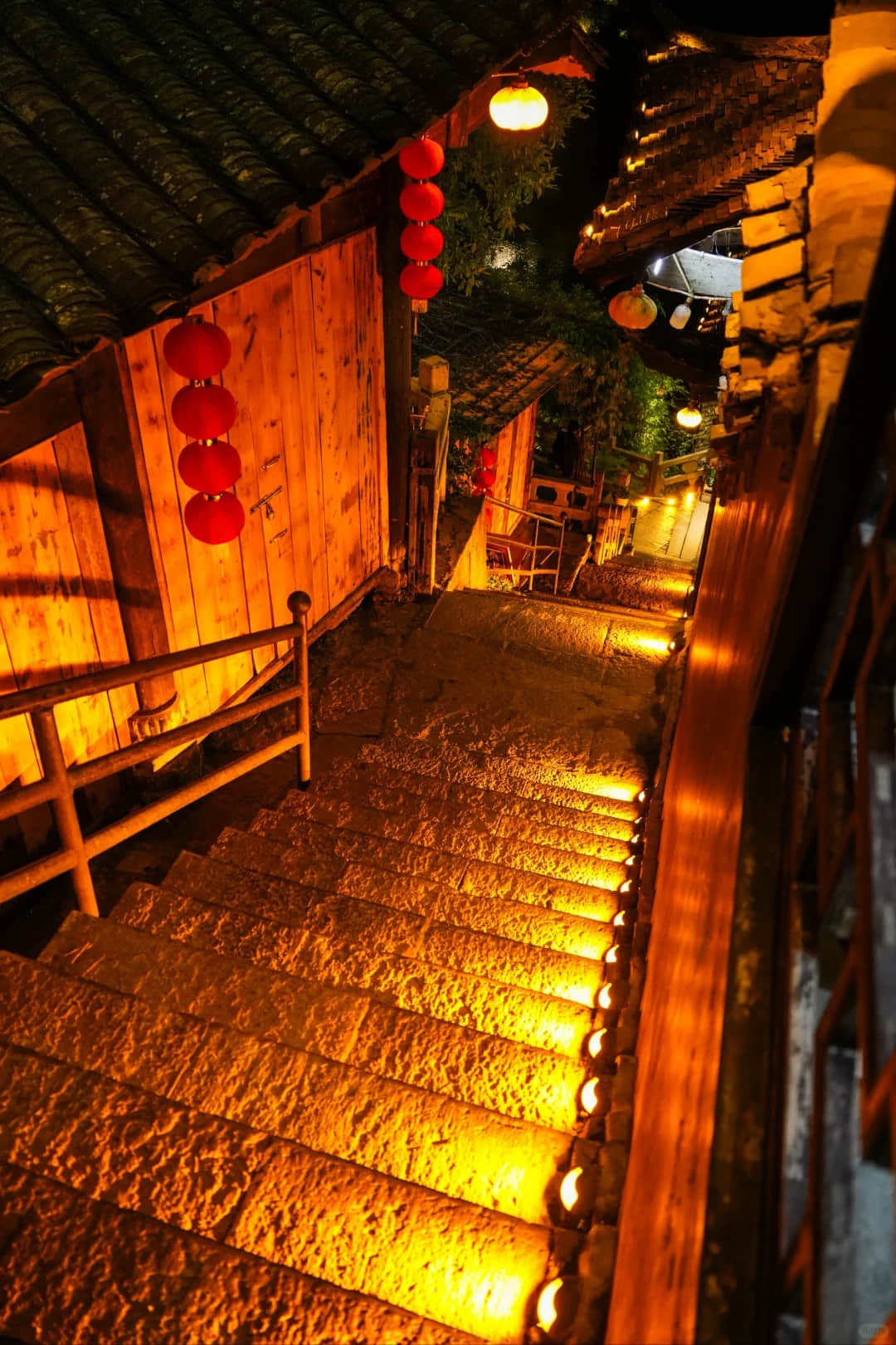 Ancient stone-paved street in Furong Town