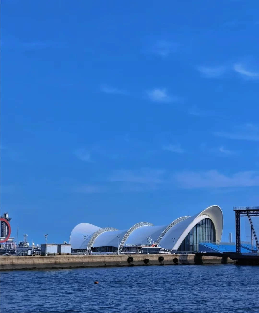 City buildings and ocean view from Lovers Dam