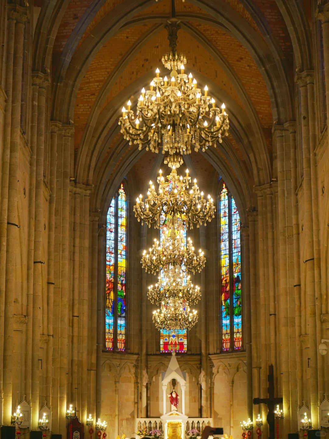 Front view of Sacred Heart Cathedral interior