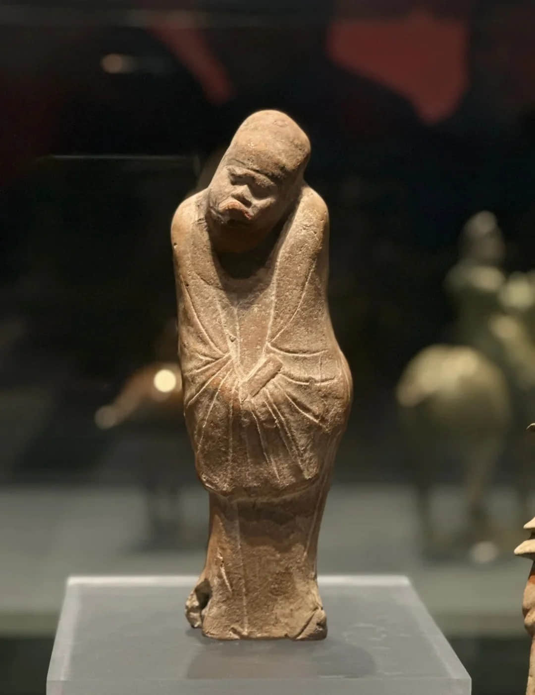 Ancient Tang Dynasty pottery figurines