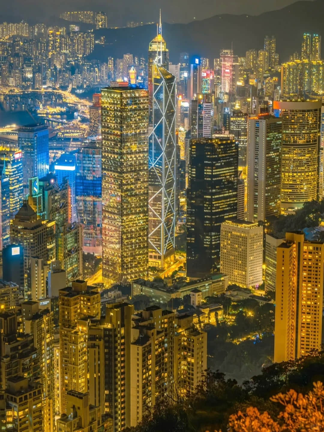 Night view of buildings from Victoria Peak