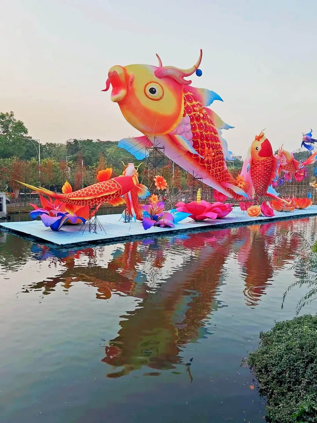 Lantern decorations in Yuexiu Park